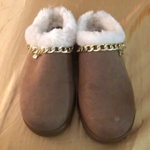 Guess Slippers